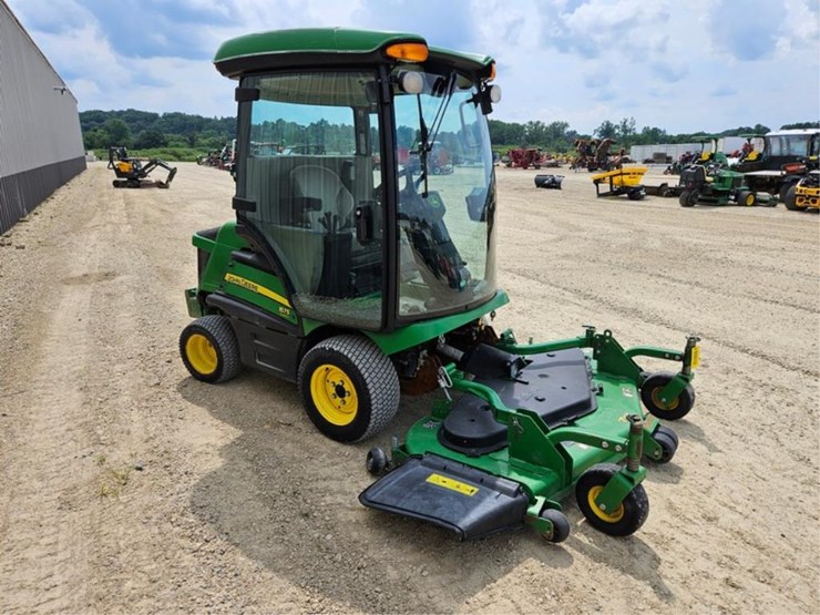 john-deere-1575-image-7
