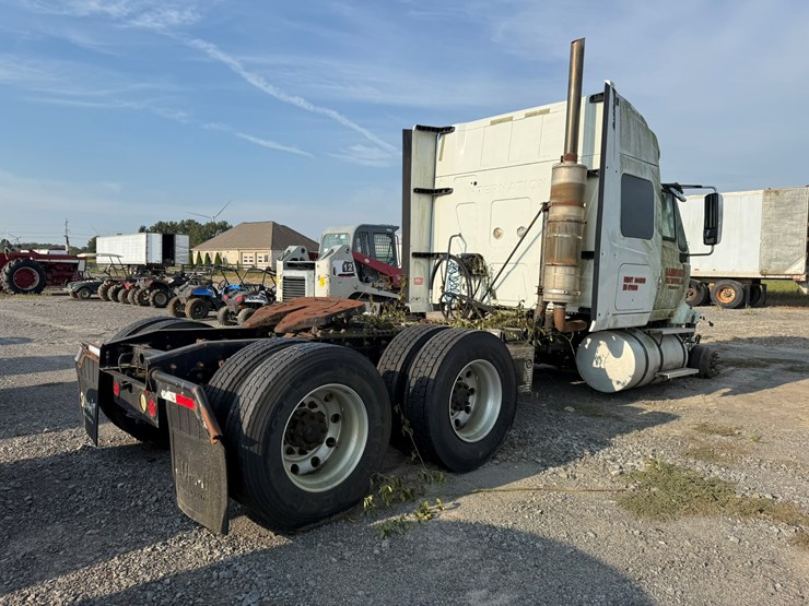2012-international-prostar-image-4