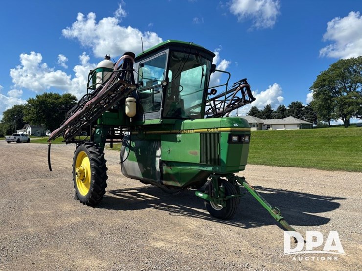 john-deere-6500-image-1