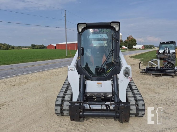 2014-bobcat-t650-image-4