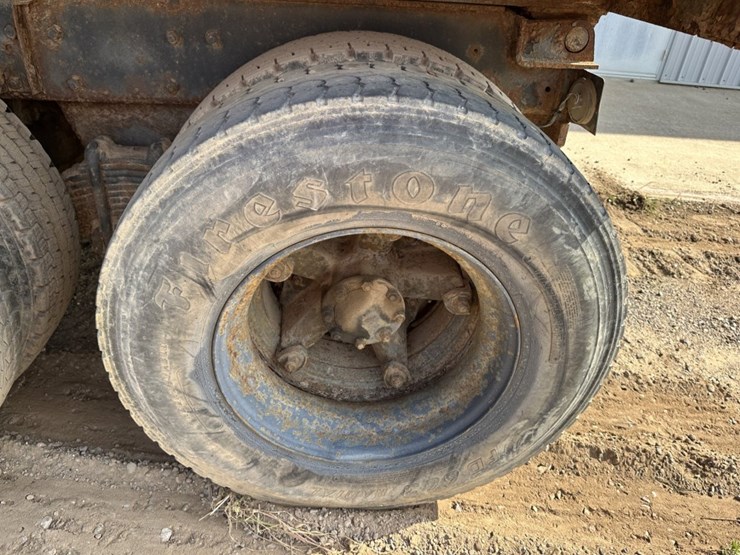 1997-mack-dm690s-image-51