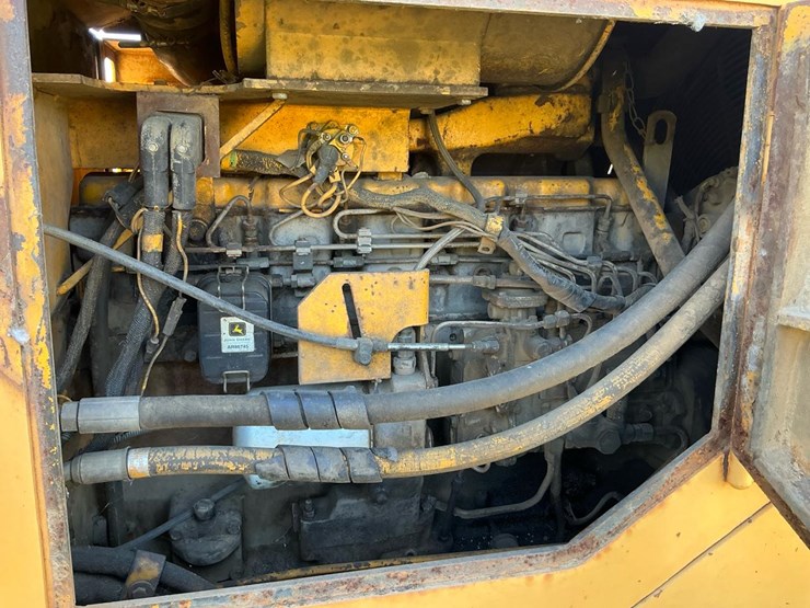 deere-850b-image-44