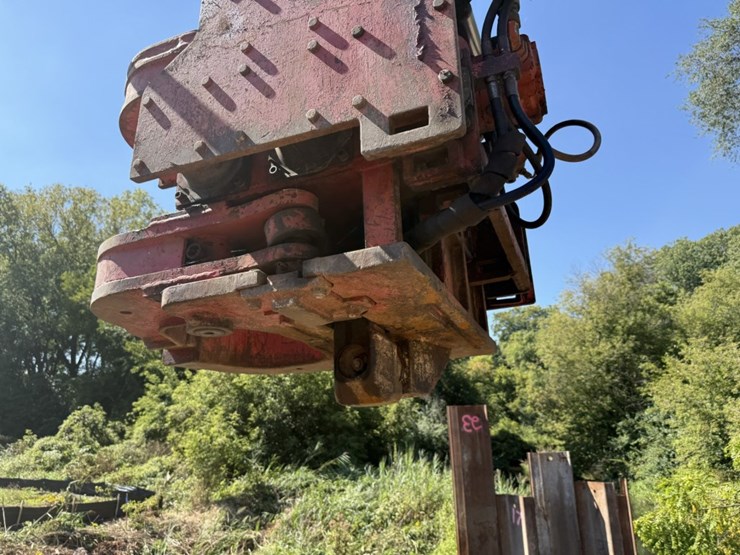 komatsu-pc300-lc-5-image-14