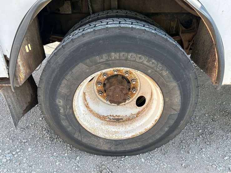 2005-international-durastar-4300-image-35