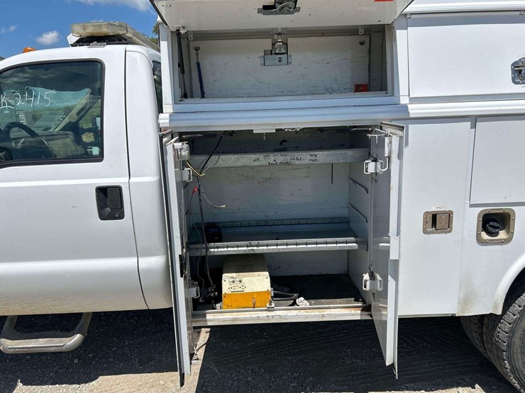 2008-ford-f550-image-18