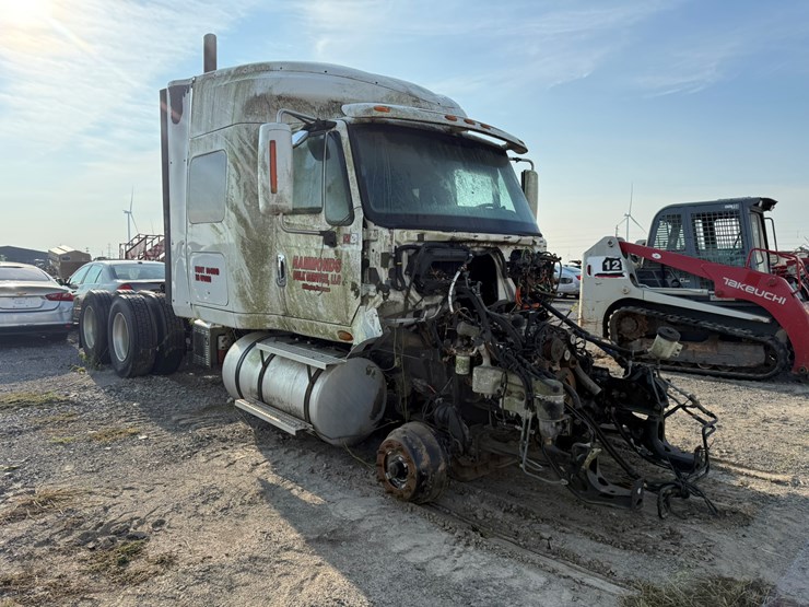 2012-international-prostar-image-3