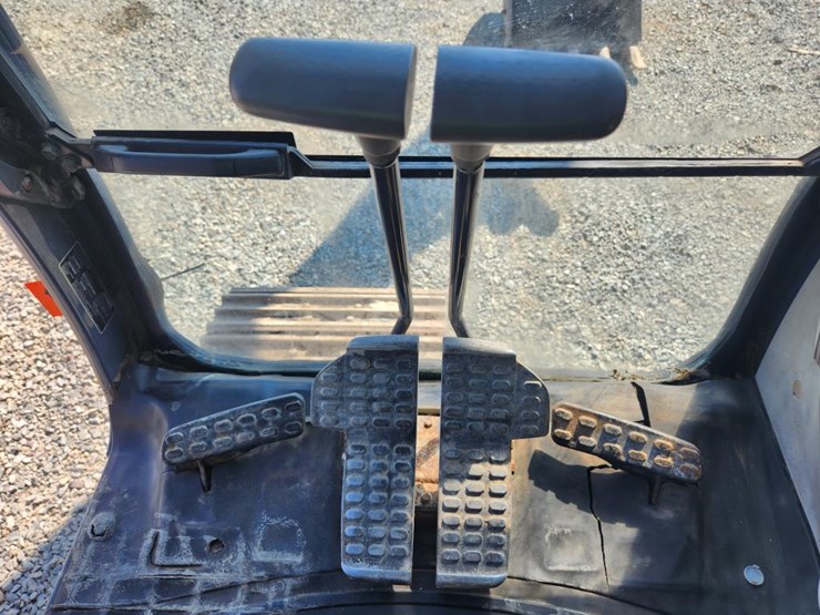 deere-160g-lc-image-55