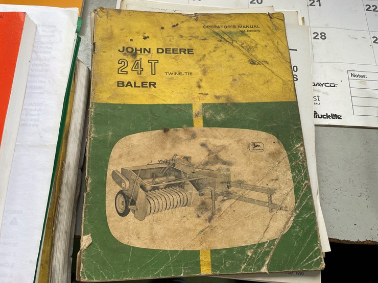 john-deere-3020-image-7