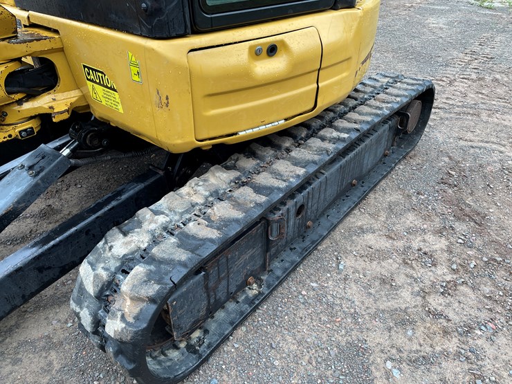 2019-caterpillar-303.5e2-cr-image-21