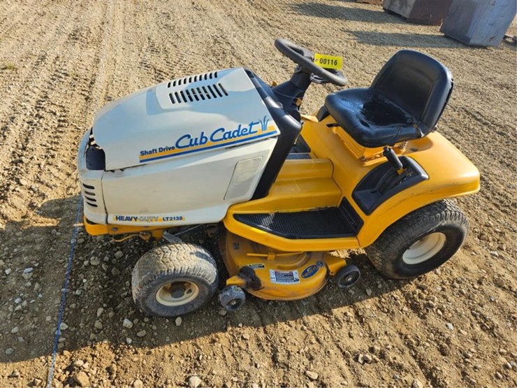 cub-cadet-lt2138-image-2