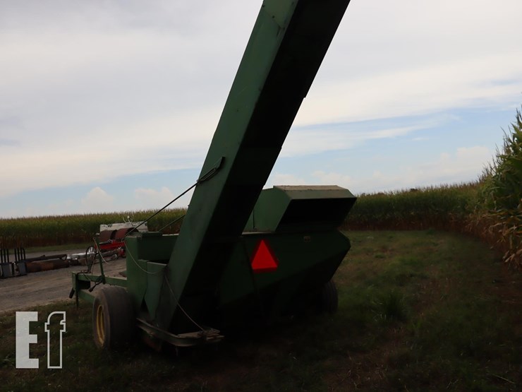 john-deere-334-image-5