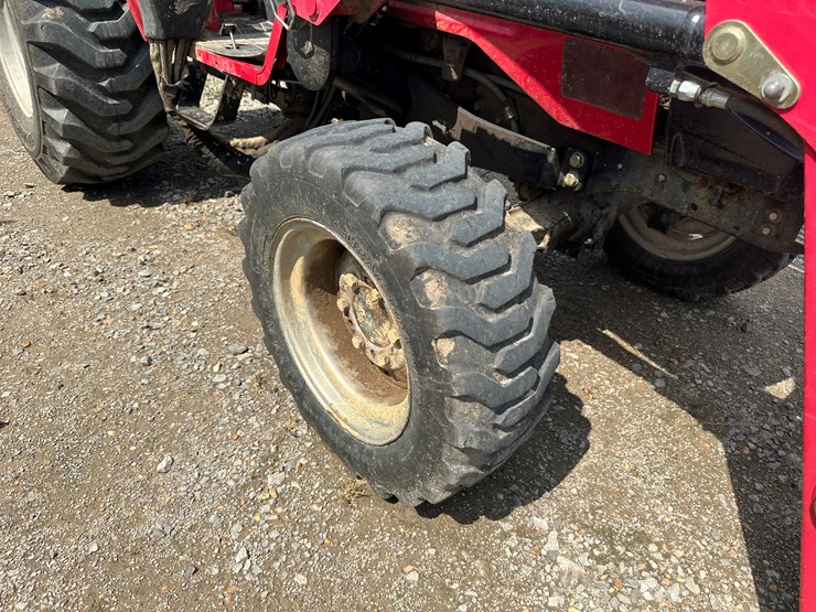 mahindra-1626-image-10