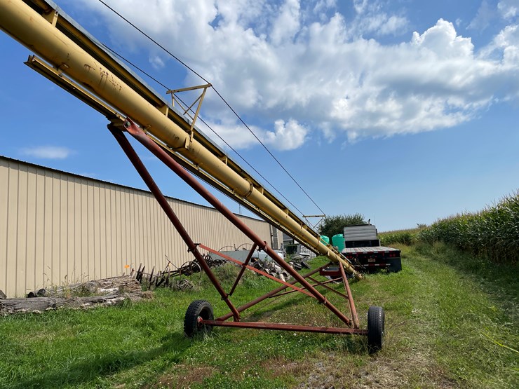 #7109-•-westfield-8"-pto-sd-driven-grain-auger-image-21