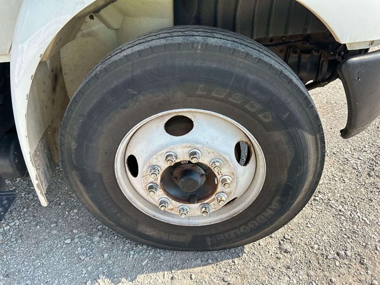 2005-international-durastar-4300-image-36