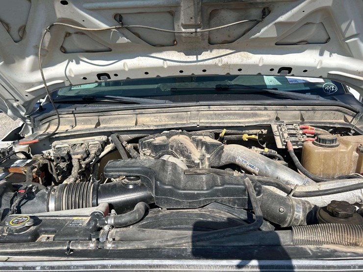 2012-ford-f550-image-8