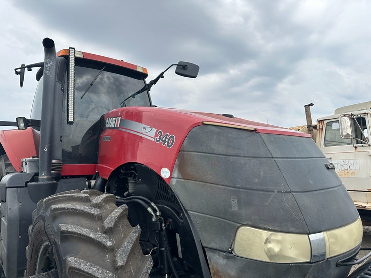 case-ih-340-image-34