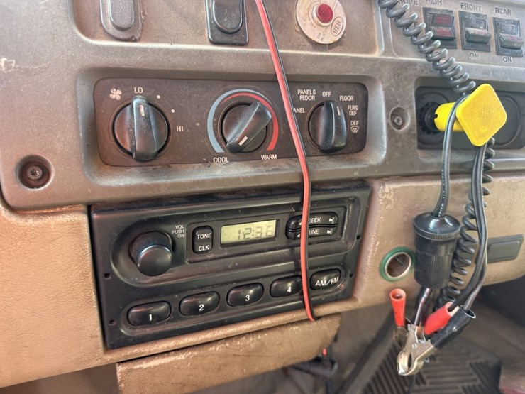 2000-caterpillar-3126-image-50