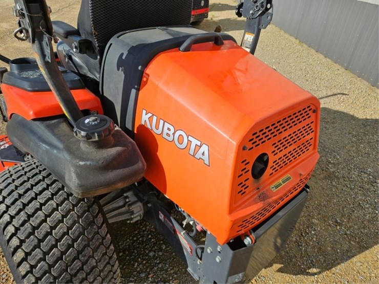 kubota-zd326-image-14