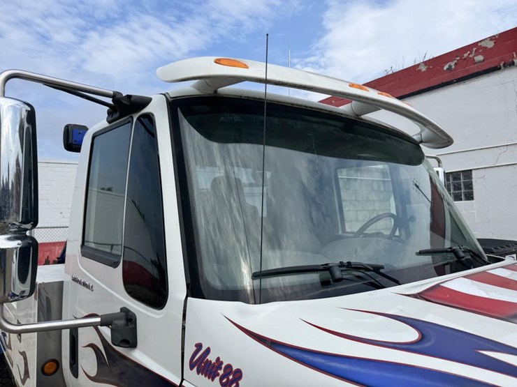 2006-international-durastar-4300-image-15