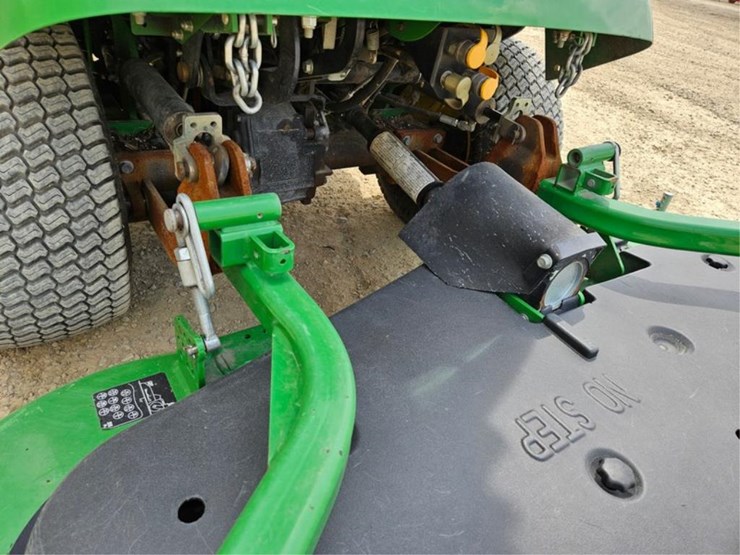 john-deere-1575-image-10
