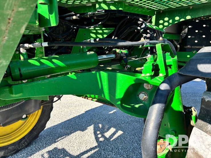 2014-john-deere-r4038-image-46