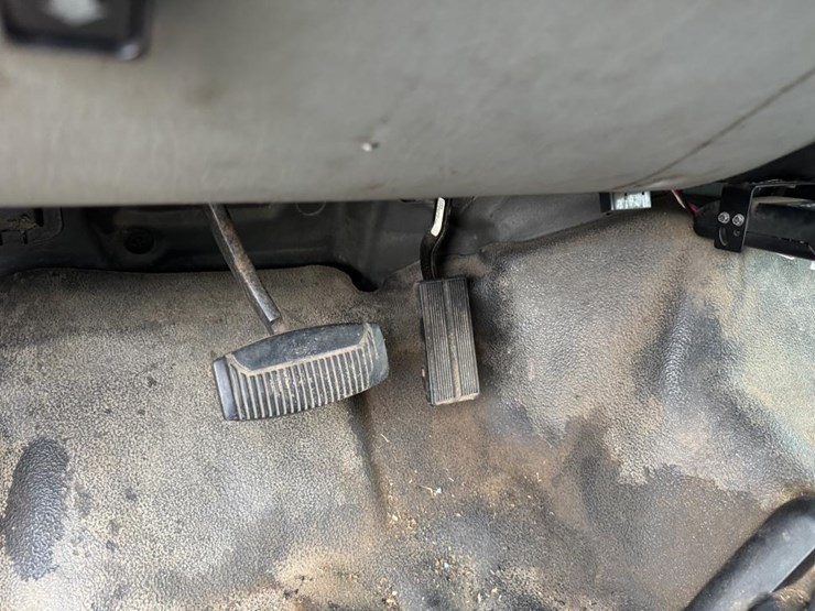 2003-ford-f650-image-48