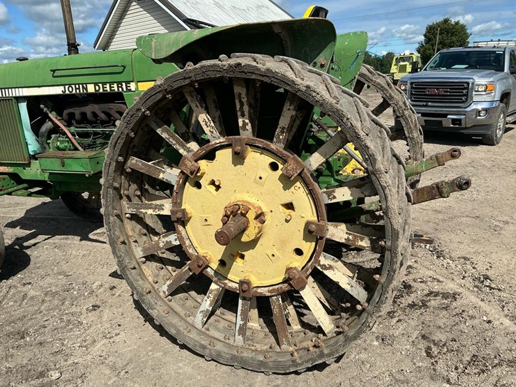john-deere-2940-image-16
