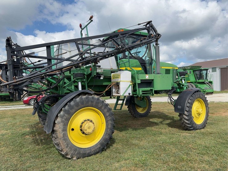 2000-john-deere-4700-image-32