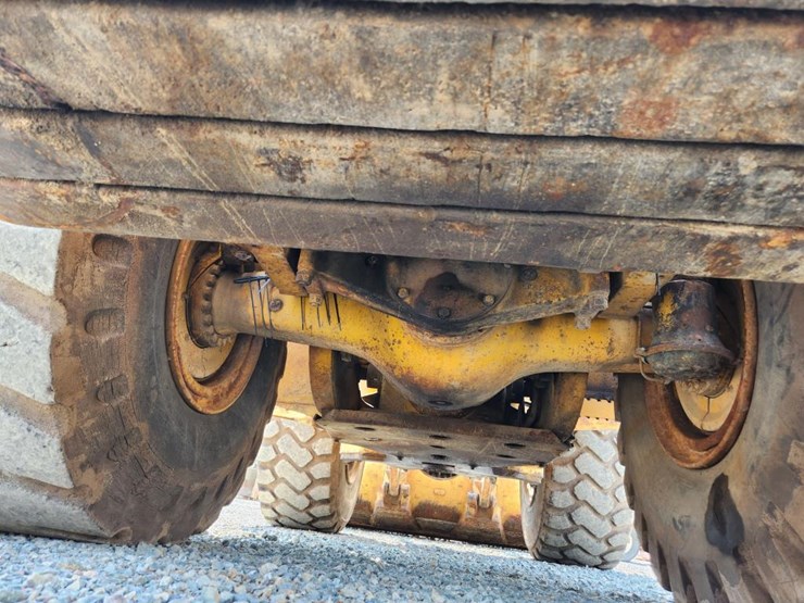 caterpillar-980b-image-59
