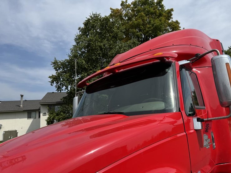 2014-international-prostar-image-9