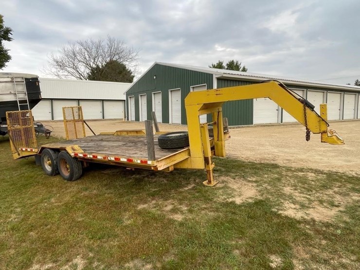 1973-miller-8'x16'-+-2'-gooseneck-trailer-image-3