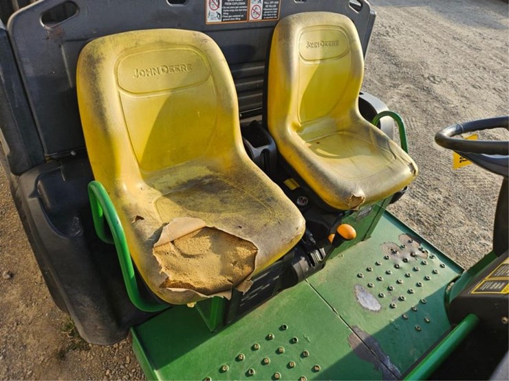 john-deere-gator-image-17