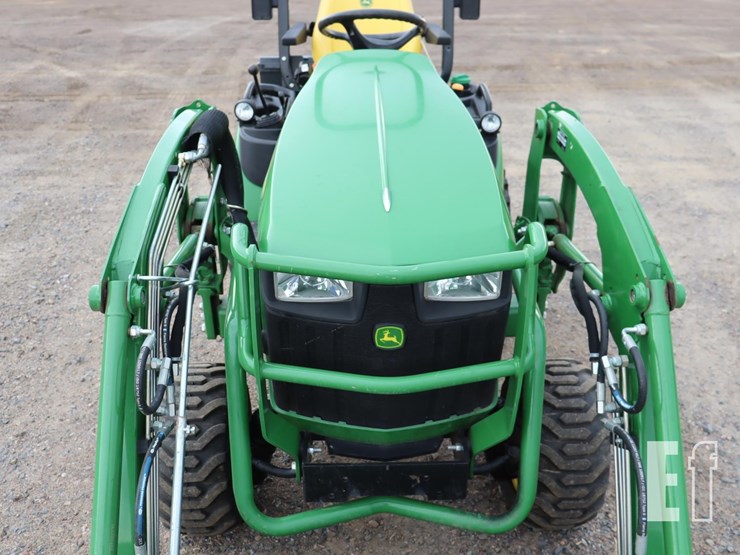 2021-john-deere-1025r-image-10