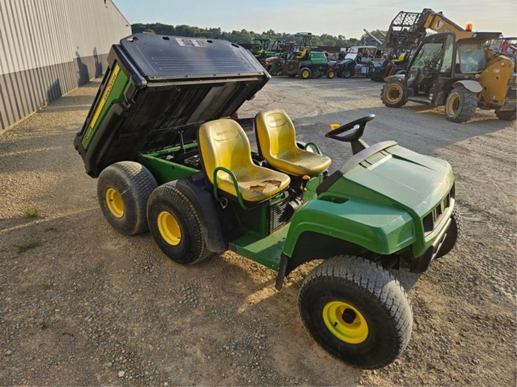 john-deere-gator-image-12