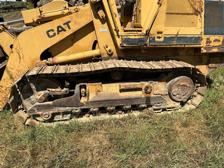 caterpillar-943-image-19