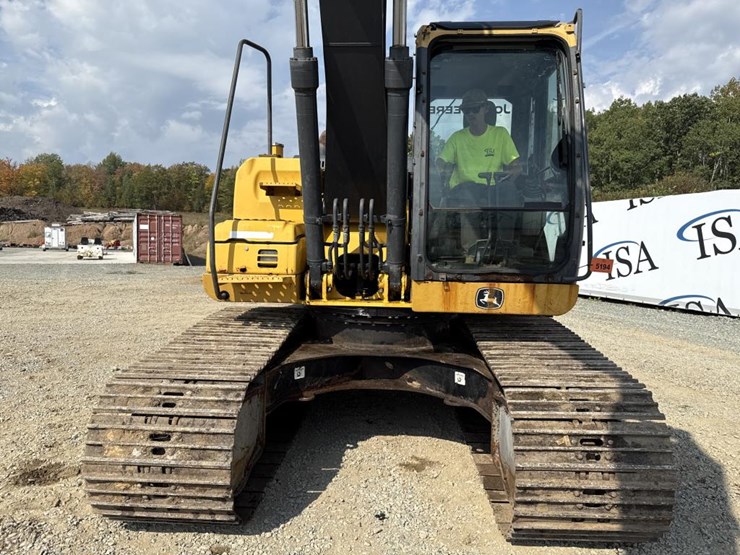 deere-160g-lc-image-9