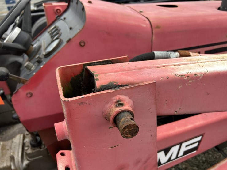 massey-ferguson-260-image-21