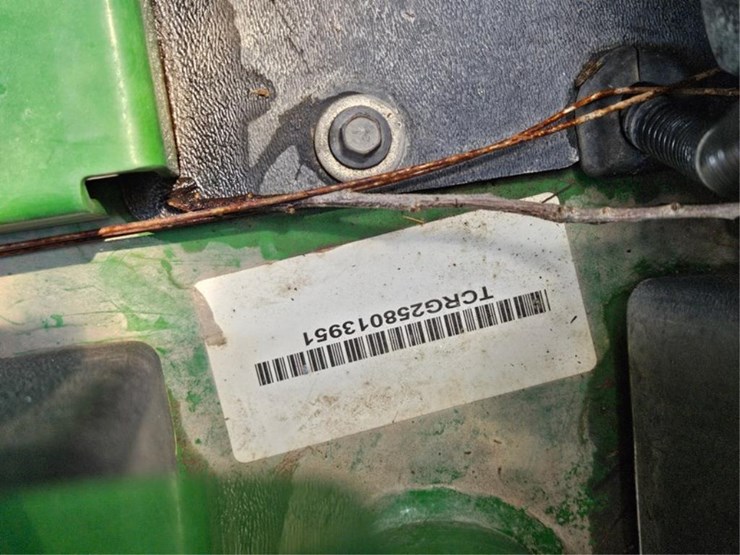 john-deere-7400-image-27