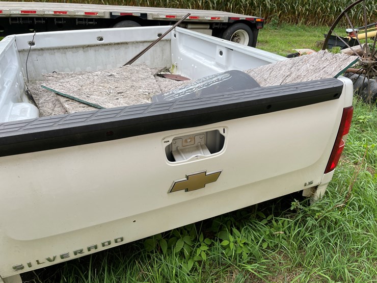 #7127-•-8'-chevy-truck-box-image-4