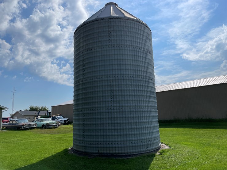 #7111-•-behlen-galvanized-grain-bin-image-4