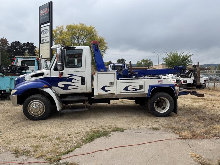 2006-international-durastar-4300-image-2