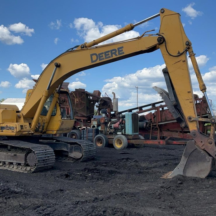 DEERE 200 LC