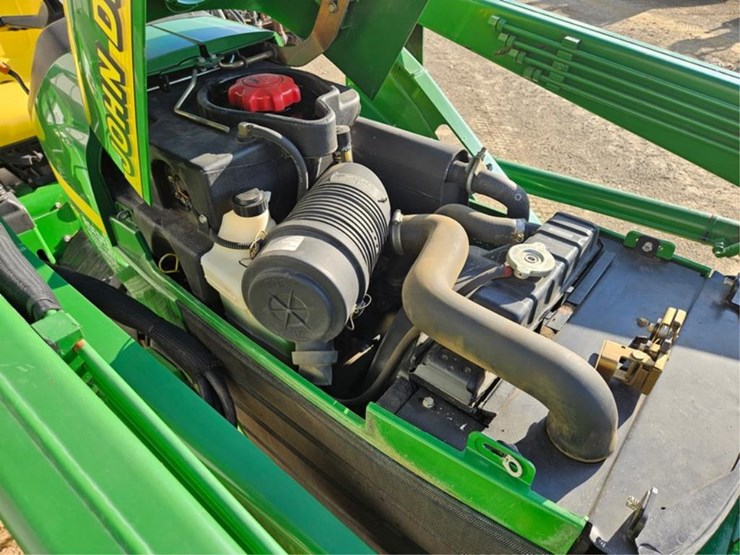 2000-john-deere-4400-image-18