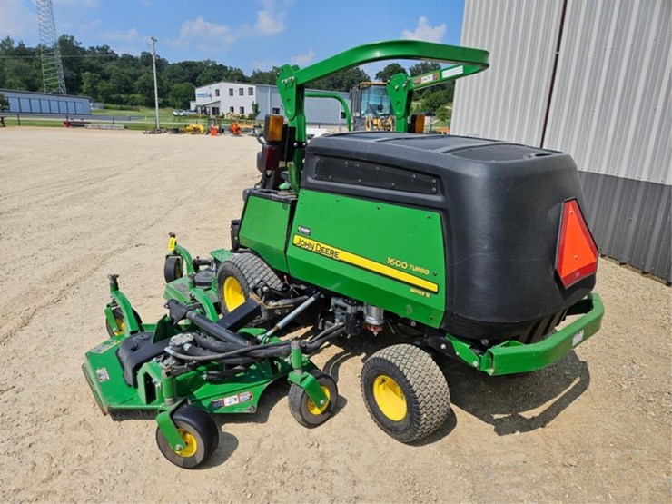 john-deere-1600-turbo-image-3