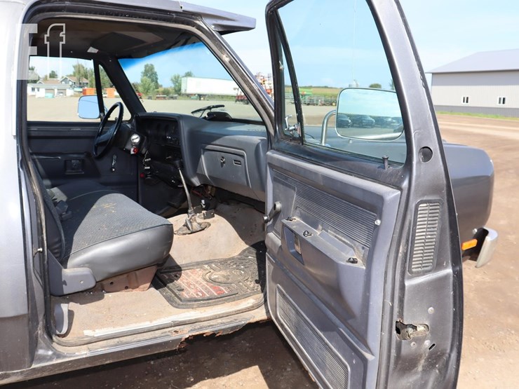 1991-dodge-d250-image-13
