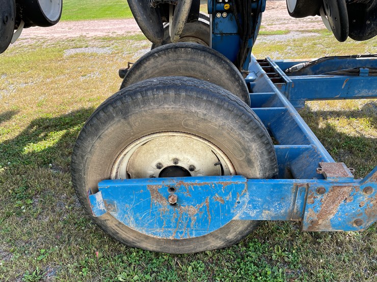 kinze-2300-image-11