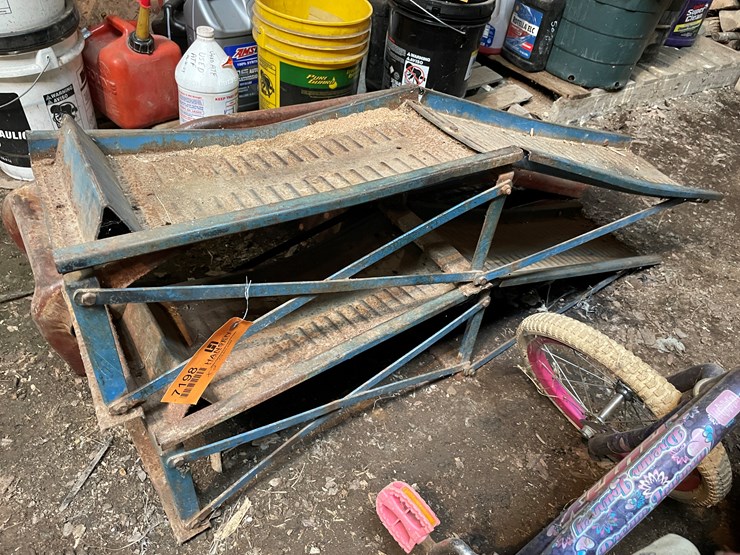 #7198-•-set-of-metal-car-ramps-image-1