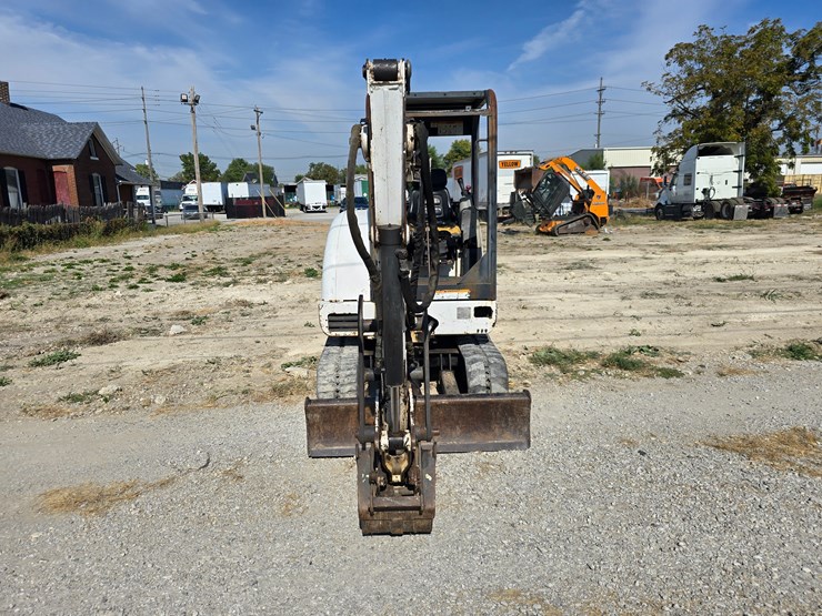 2003-bobcat-328d-image-40