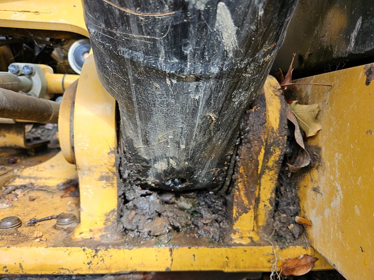 2017-caterpillar-336f-image-107