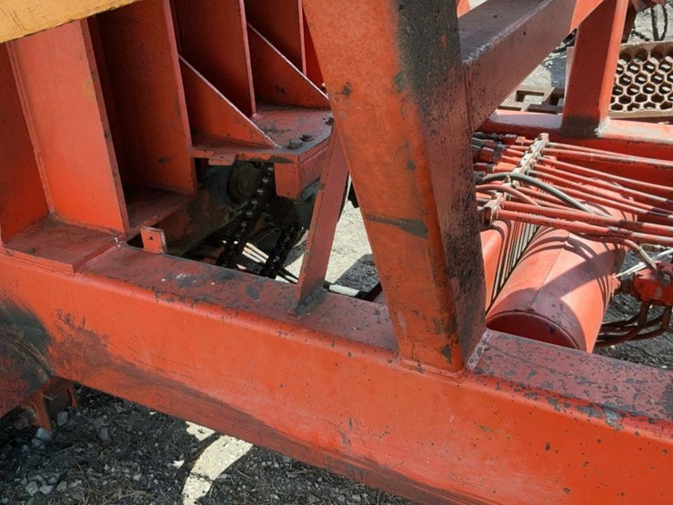 john-deere-12-image-86